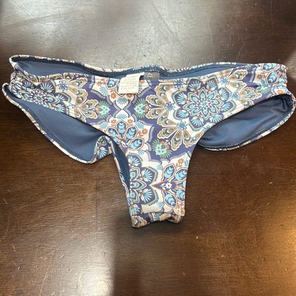 B. Swim bikini bottoms